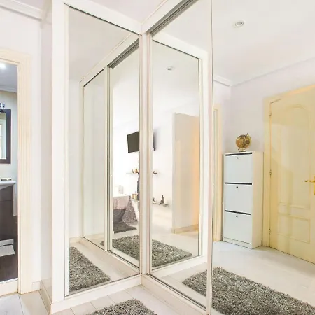 Διαμέρισμα Belvilla By Oyo Apartamento En Cimadevilla Χιχόν