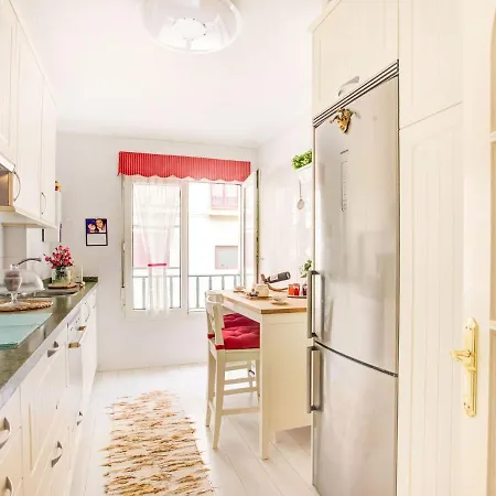 Belvilla By Oyo Apartamento En Cimadevilla Διαμέρισμα *