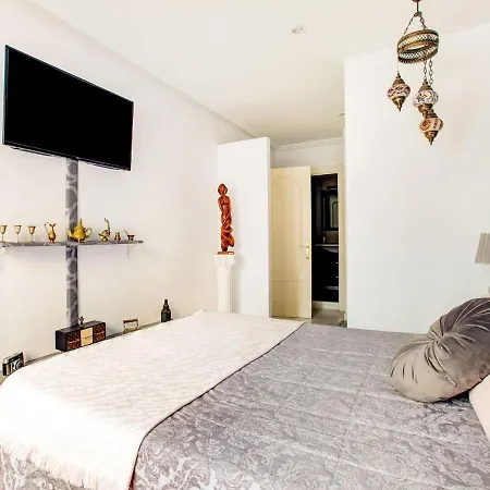 شقة Belvilla By Oyo Apartamento En Cimadevilla خيخون