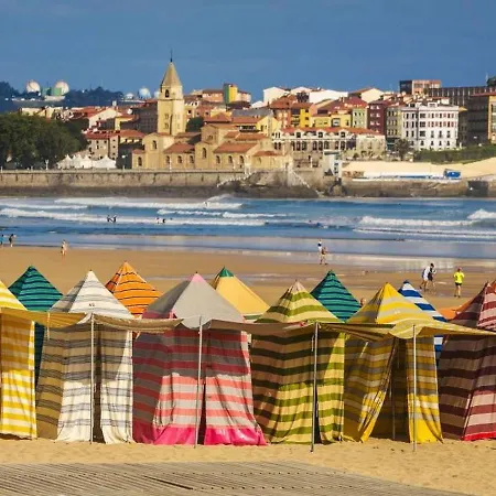 Belvilla By Oyo Apartamento En Cimadevilla * 希洪